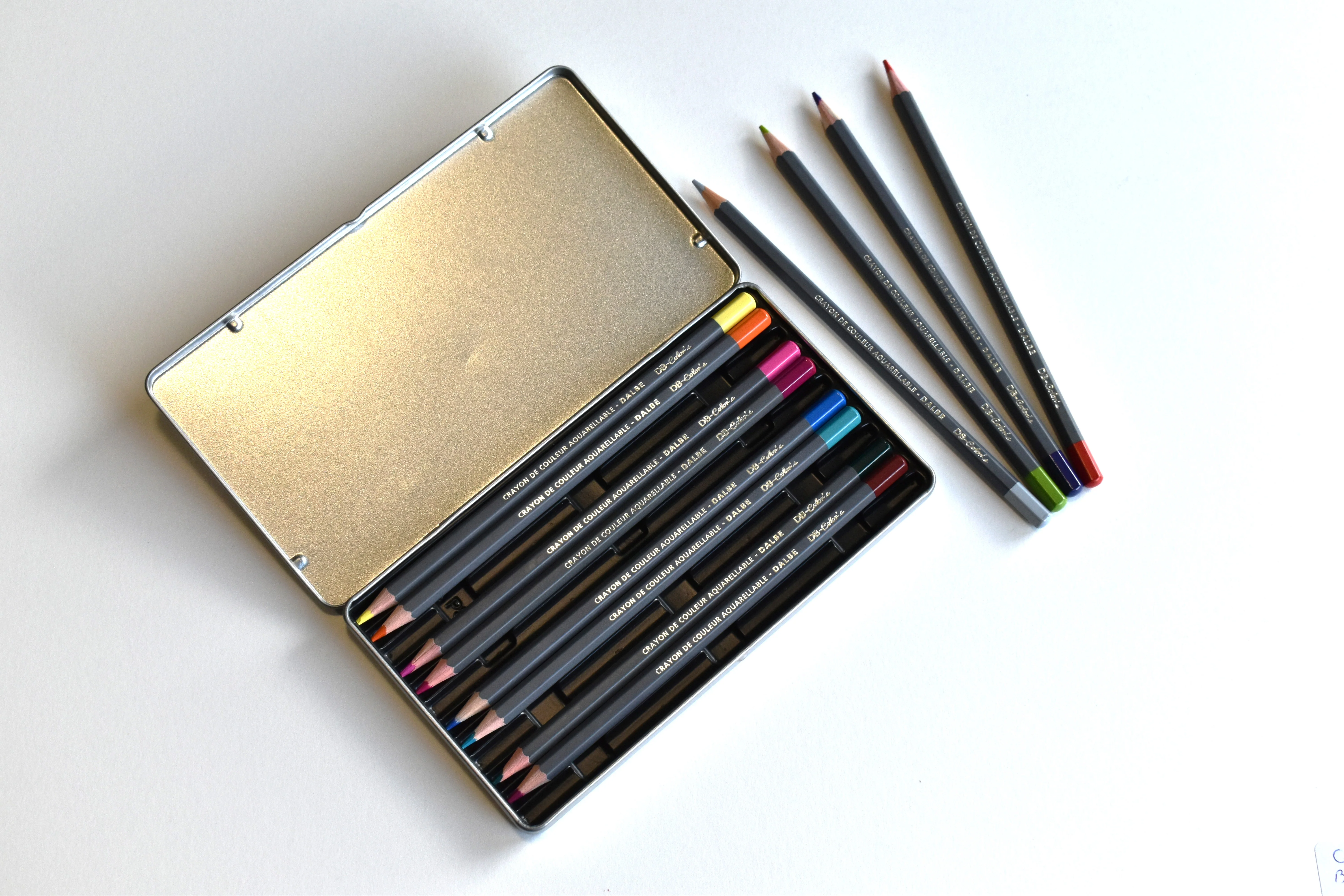 Boîte métal de 12 crayons DB Colors assortiment Printemps - Dalbe - Image 2