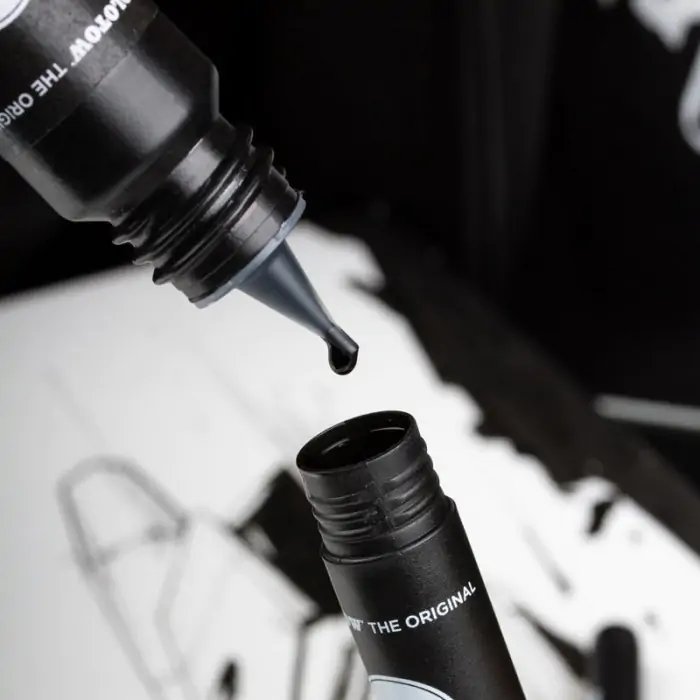 Encre noir Blackliner Brush - Image 2